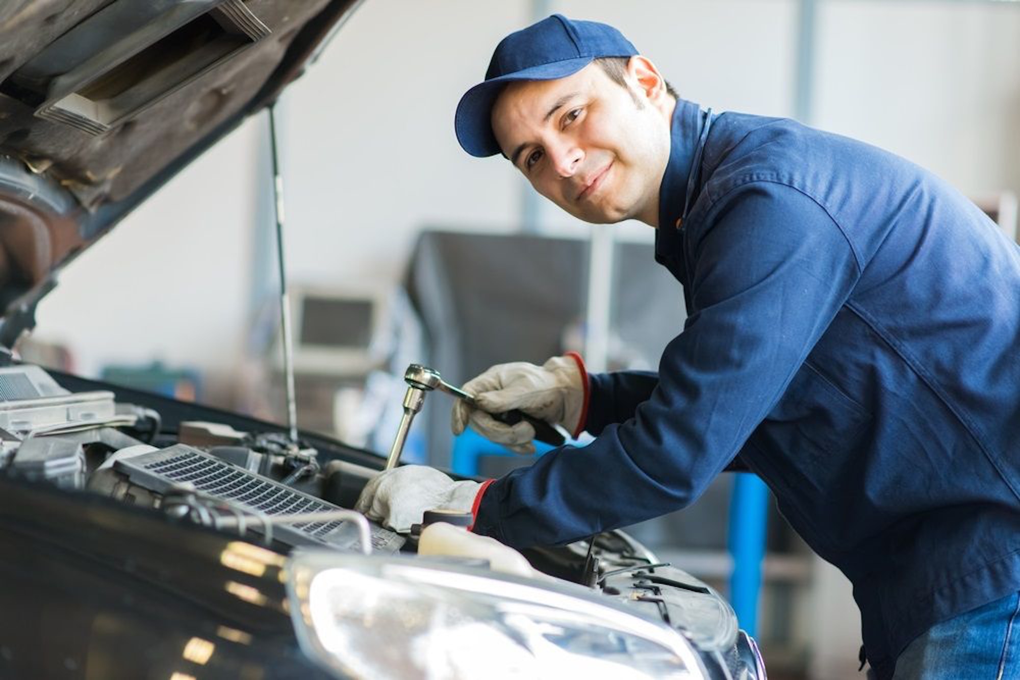 Is Mechanic a Good Career: Complete Guide to Automotive Service Opportunities